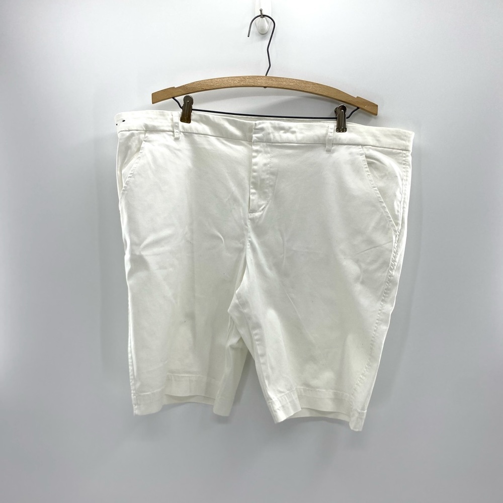 Pure Energy ‘White’ Shorts Woman’s Plus Size 20W